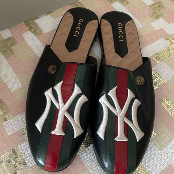 New York Yankee’s mixed w/ Gucci - Picture 1 of 4